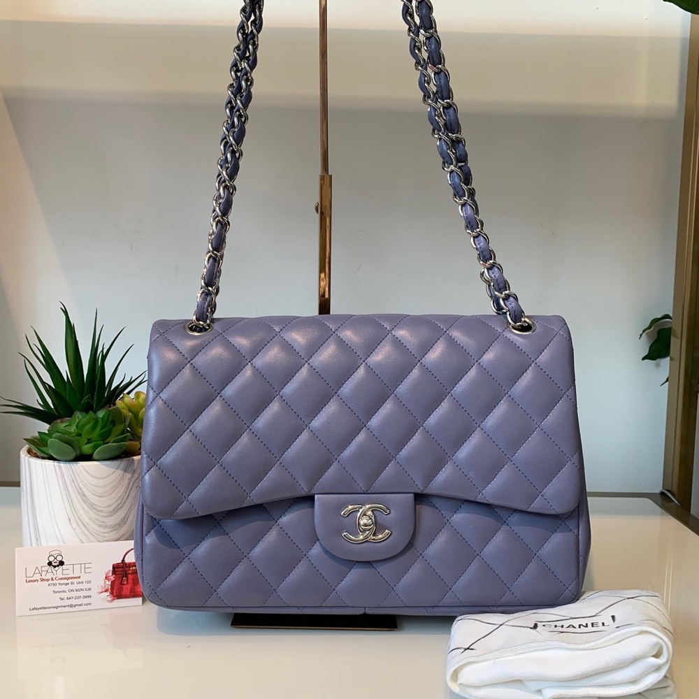 Chanel Jumbo Lambskin